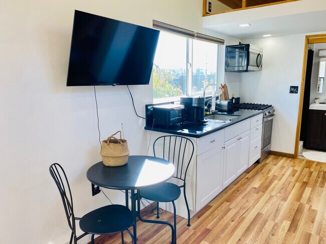 Photo - 2715 Alta St