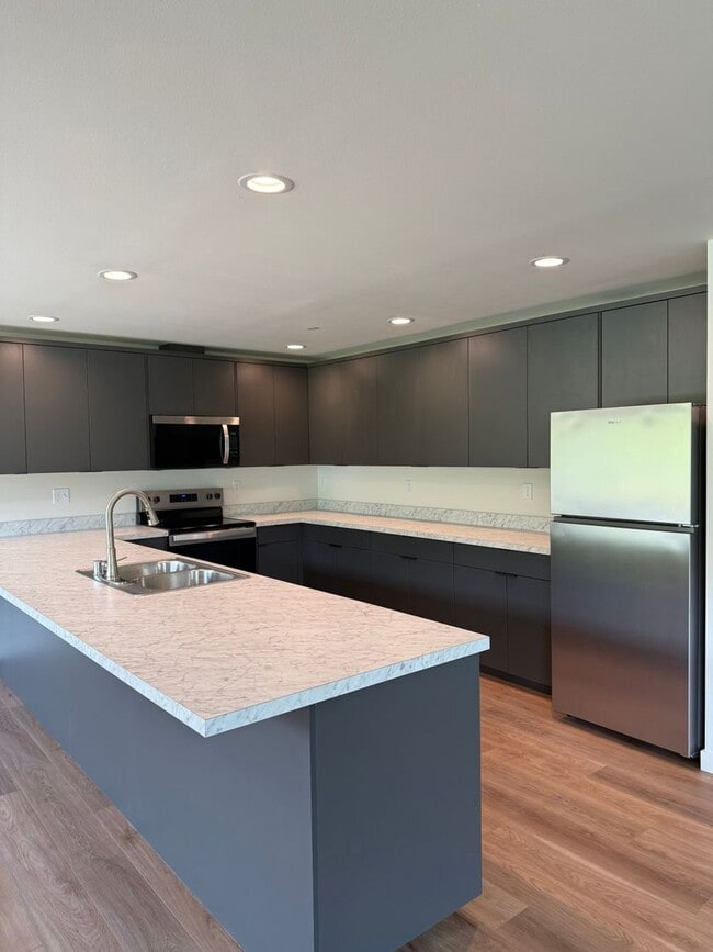 Photo - 705 W Lake Samish Dr Unit 705 W Lake Samish