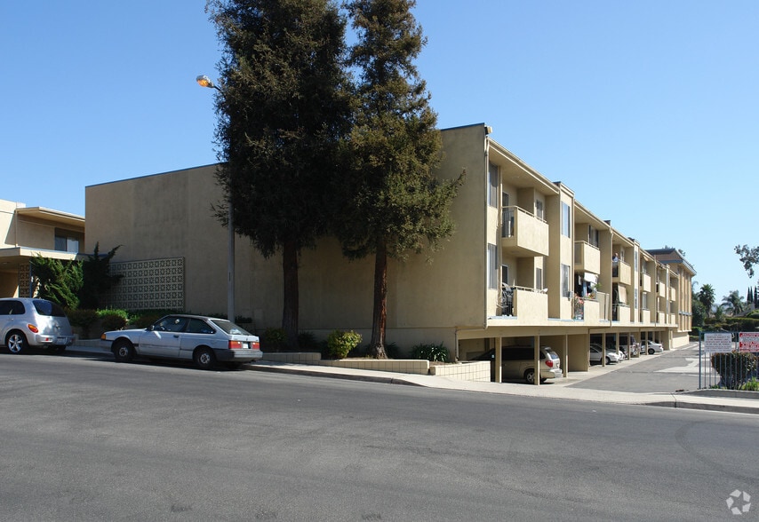 Mount Clef Apartments