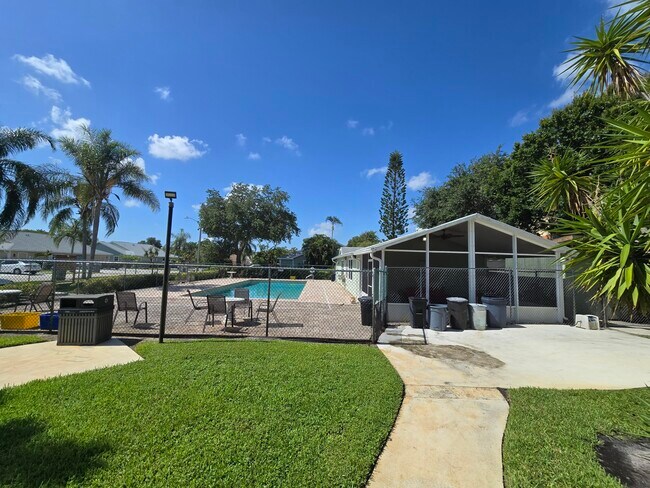 Photo - 1530 Royal Forest Ct