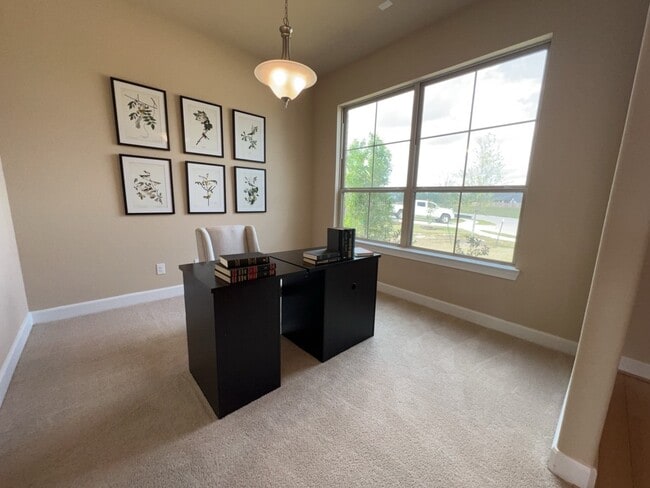 Photo - 5602 Caracara St