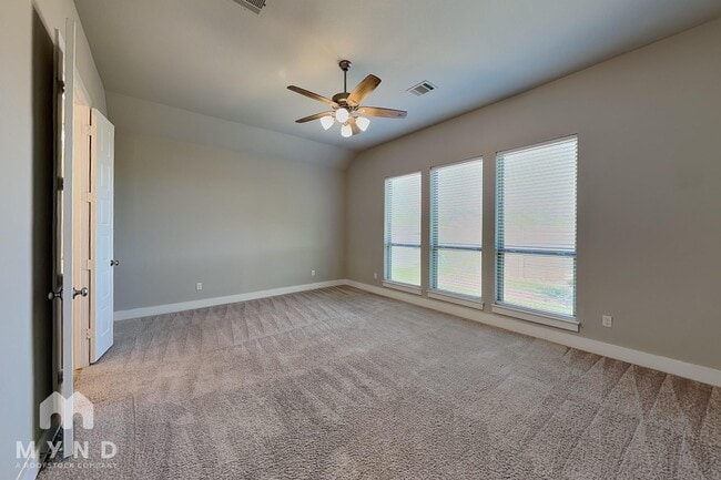 Photo - 152 Reagan Dr