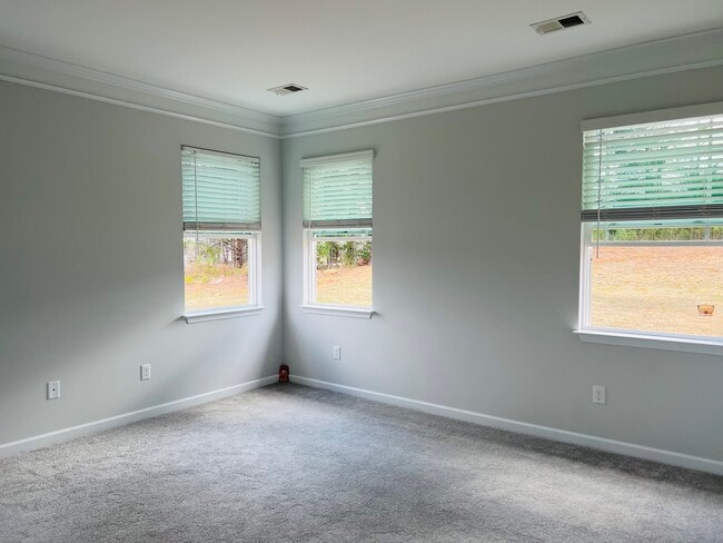 Photo - 205 Talisker Way