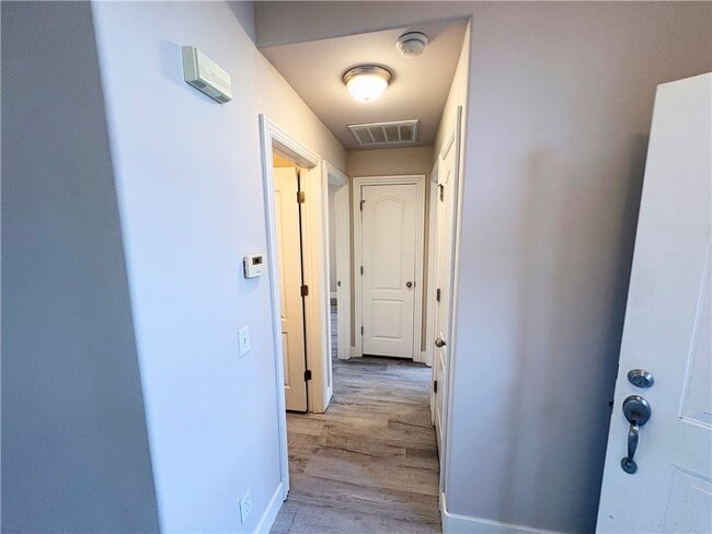 Photo - 1284 N Cannondale Dr