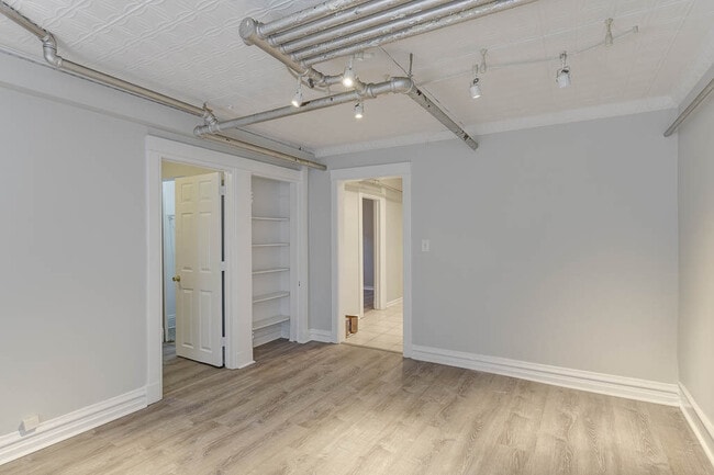 Photo - 2042 W Armitage Ave Unit G