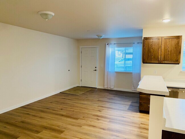 Photo - 808 D St Unit A
