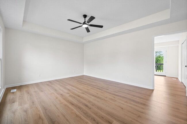 Photo - 227 Short St