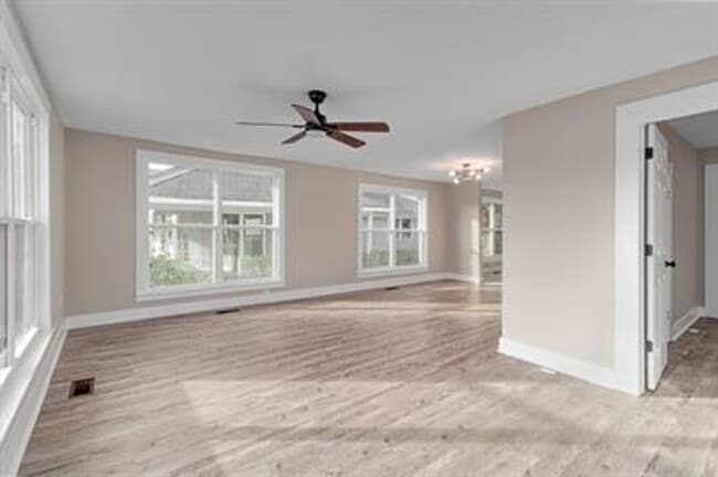 Photo - 730 W Cherry Ave