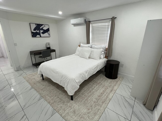 Photo - 4200 NW 11th Ct