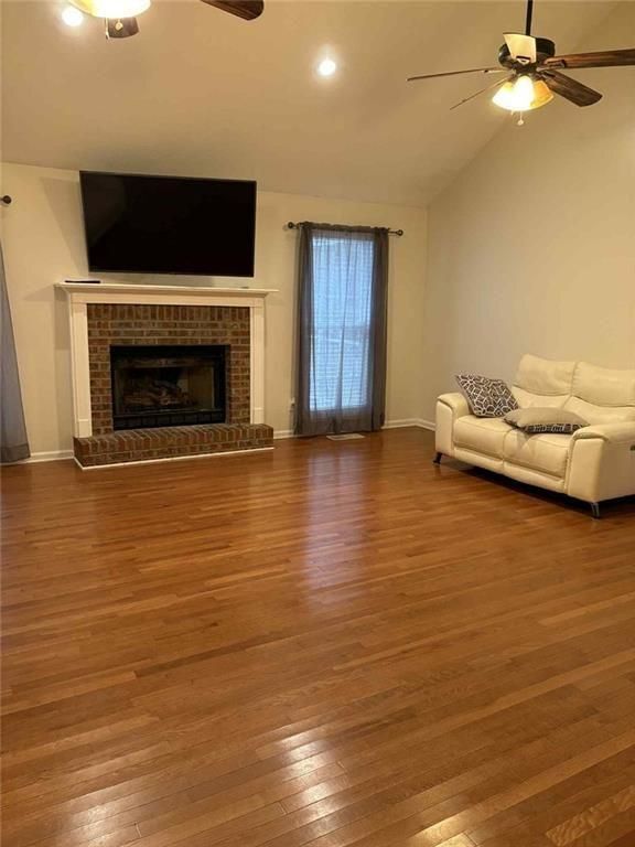 Photo - 68 Lancaster Way