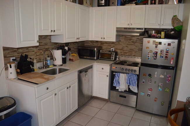 Building Photo - 50 Myano Ln Unit # 11