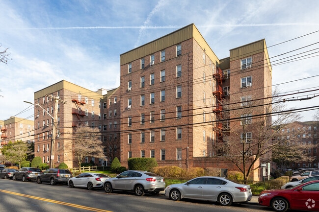 Photo - Fleetwood Park Cooperative Apartments