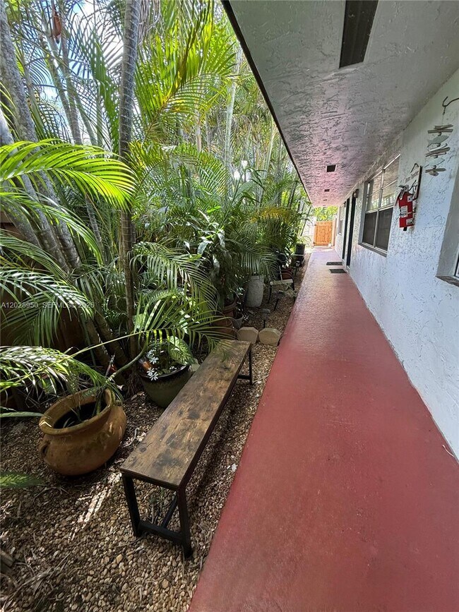 Photo - 717 SW 13th Ave Unit 2
