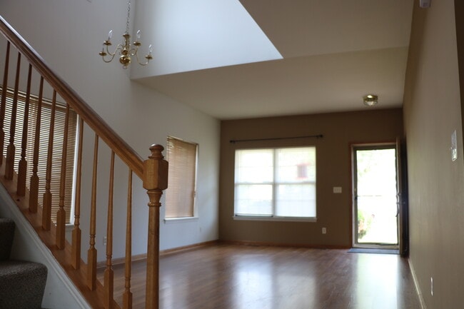 Photo - 379 Reston Cir