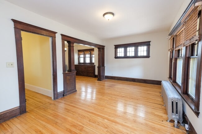 Building Photo - 1619 Selby Ave