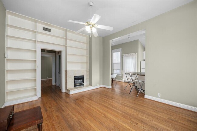 Photo - 414 W Drew St Unit 2