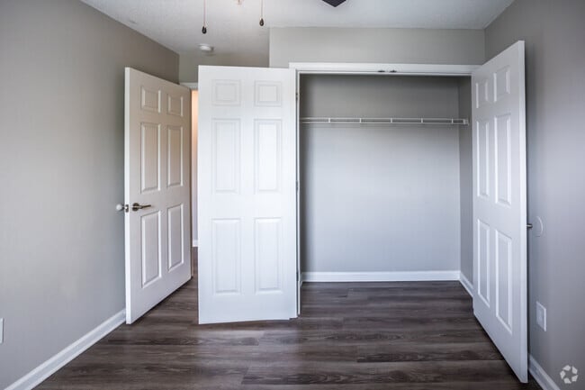 3 BR, 2 BA - 1200 SF