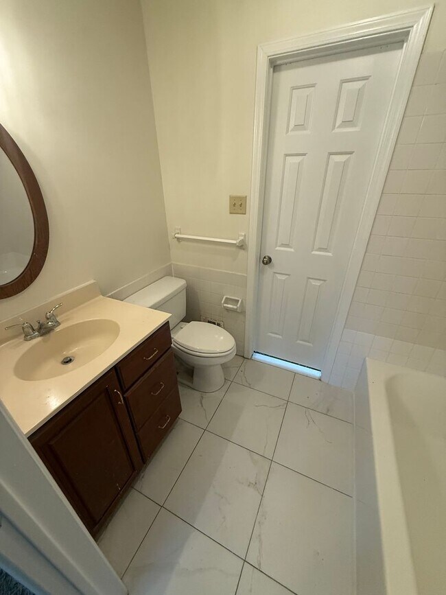 Photo - 2 Bd / 1.5 Bth Townhouse in Doylestown Borough located in Sandy Ridge Acres