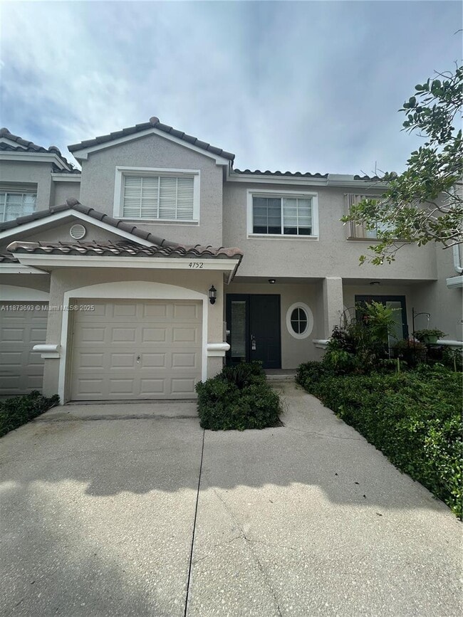Building Photo - 4752 NW 59th Manor Rental