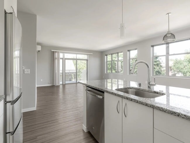 Photo - 1623 N Jackson St Unidad 201