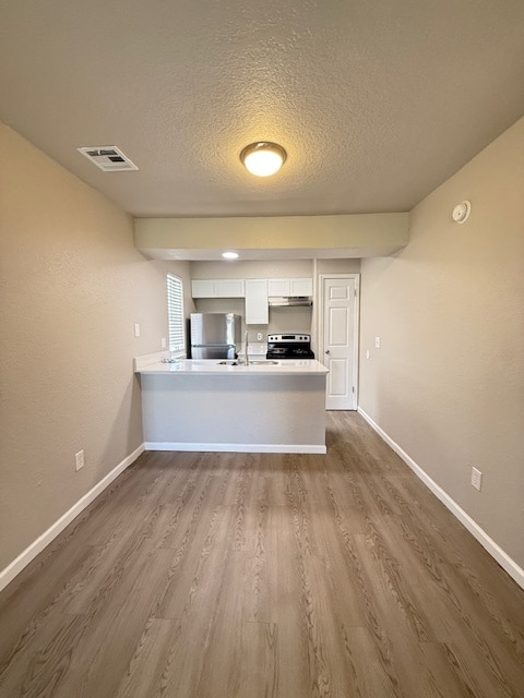 Country Club Apartments