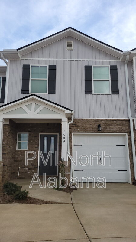 Building Photo - 7589 Discovery Pt Dr NW