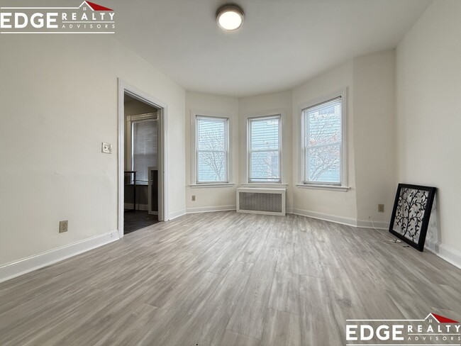 Photo - 76 Antwerp St