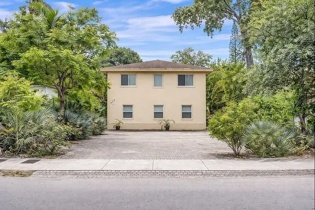 Photo - 420 SE 18th Ct Unit #2