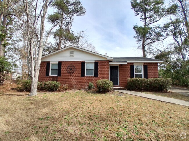 Building Photo - 154 Pinecone Pl Rental