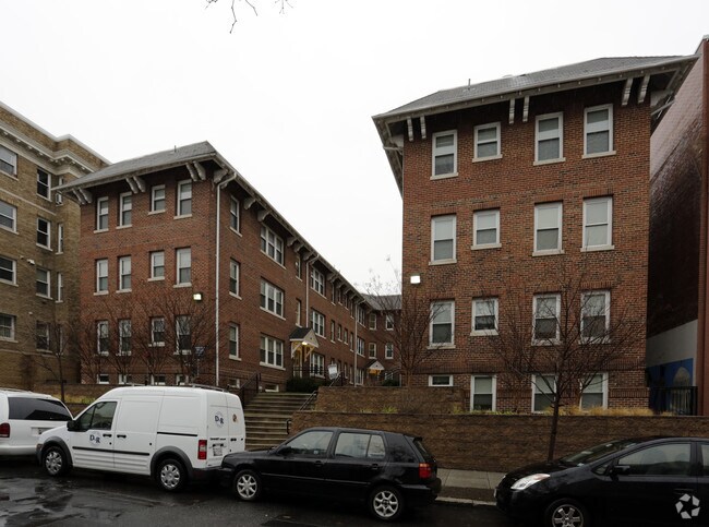 Photo - The Ontario Court Apartments