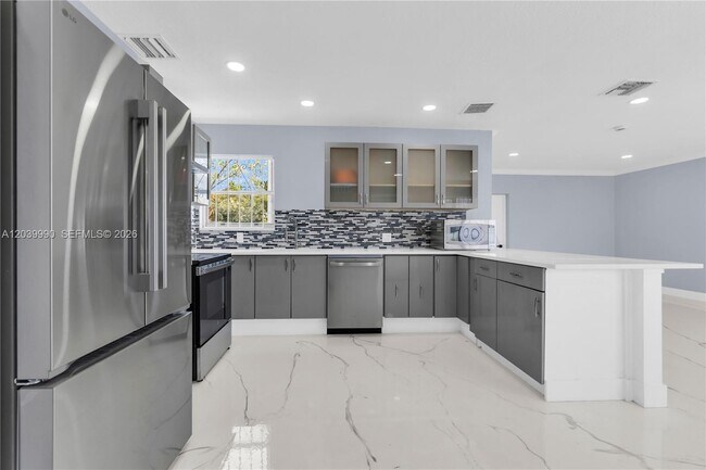 Photo - 1010 NW 196th St