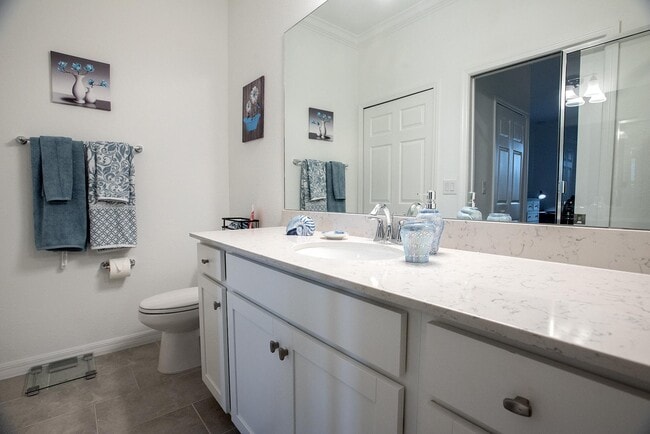 Photo - 18028 Gawthrop Dr Unit Golfer's Den