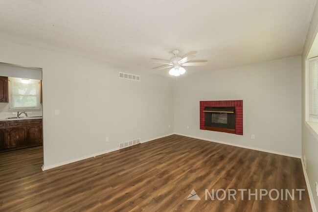 Photo - 1502 Mc Clellan Dr