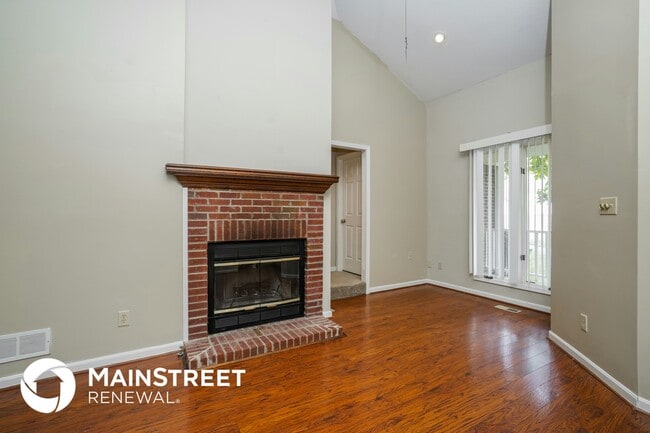 Photo - 10710 Hickory Cove Ct