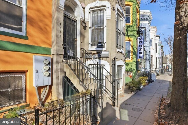 Photo - 1912 9th St NW