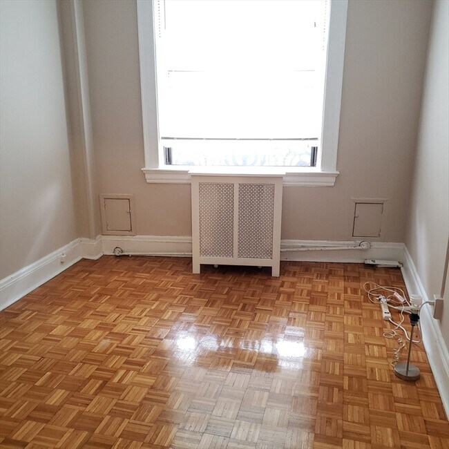 Photo - 21 Beacon St Unit 6C