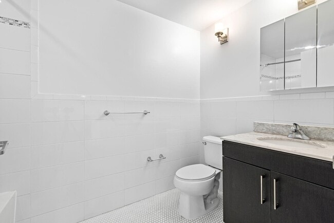 Photo - 1700 Park Ave Unit 605