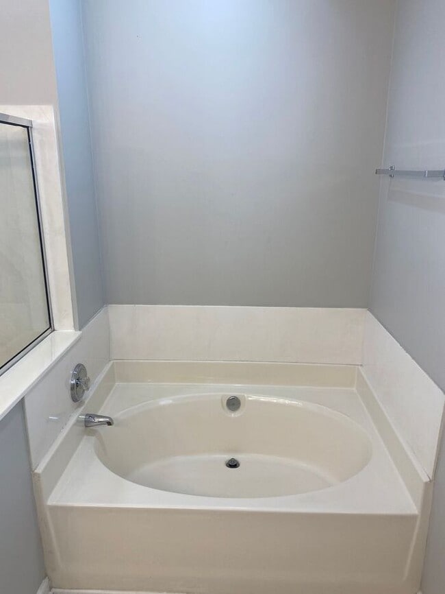 Photo - You can't miss this DEAL!