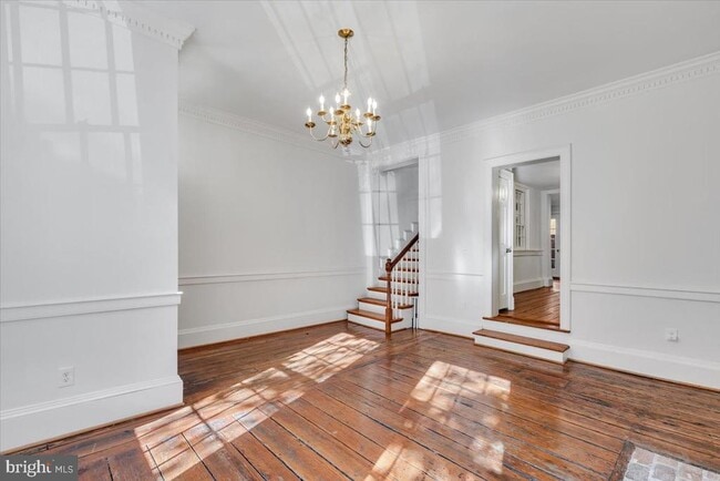 Photo - 215 Prince St