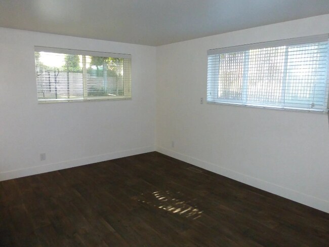 Photo - 475 Wall St Unit Apt 8