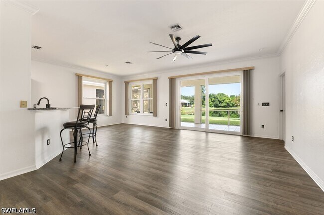 Photo - 223 Stanhope Cir