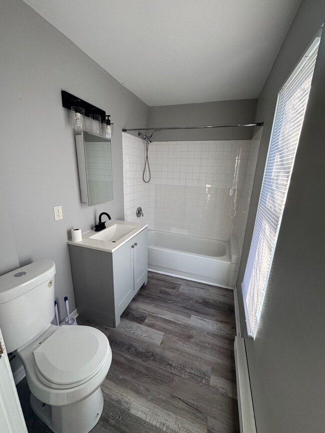 Photo - 305 S 4th St Unit #2