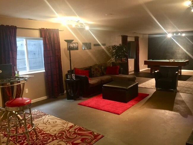 Living Area - 2845 Bethune Ct