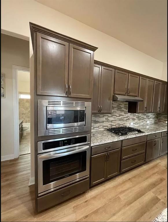 Photo - 2400 Clear Pond Vw