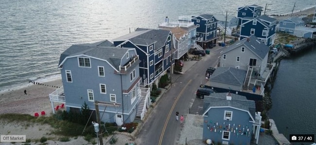 Photo - 2123 Fairfield Beach Rd