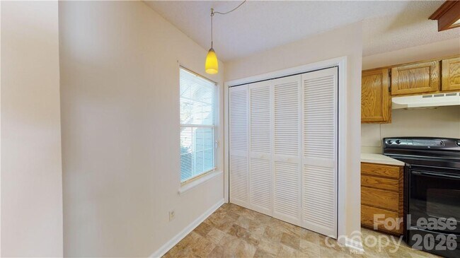 5622 Amity Springs Dr
