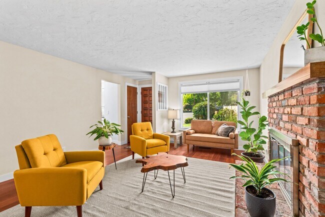 Photo - 1490 Carobelle Ct