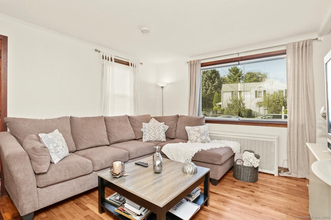 Photo - 82 Garden Dr