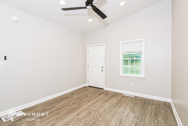 Photo - 2396 Abner Pl NW