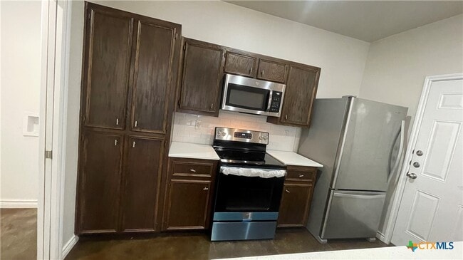 Photo - 202 Lowes Blvd